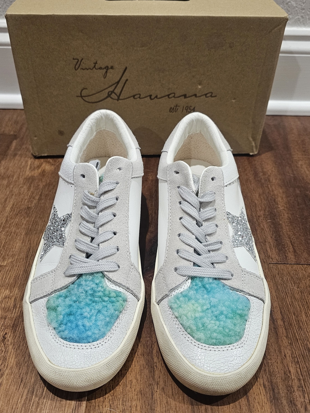 Vintage Havana Dixie Sherpa Star Sneakers, White Teal Grey, Box, Dust Bags, 8.5